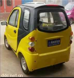  两门三座微型电动四轮车